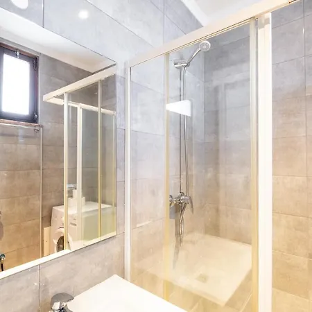 #099 T1 Calicos By Holidays * Albufeira