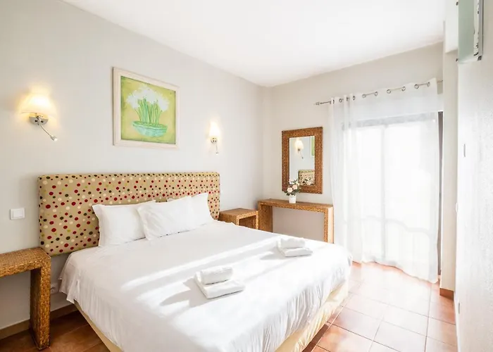 #099 T1 Calicos By Holidays * 알부페이라